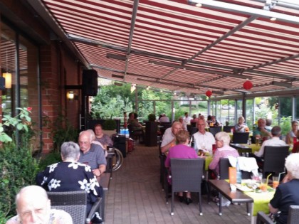 Foto: https://www.facebook.com/pages/Restaurant-An-der-Rosenau-vom-Hotel-Forellenhof-Bad-Sassendorf/196890947012770
