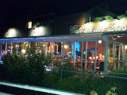 Foto: https://www.facebook.com/pages/Restaurant-An-der-Rosenau-vom-Hotel-Forellenhof-Bad-Sassendorf/196890947012770